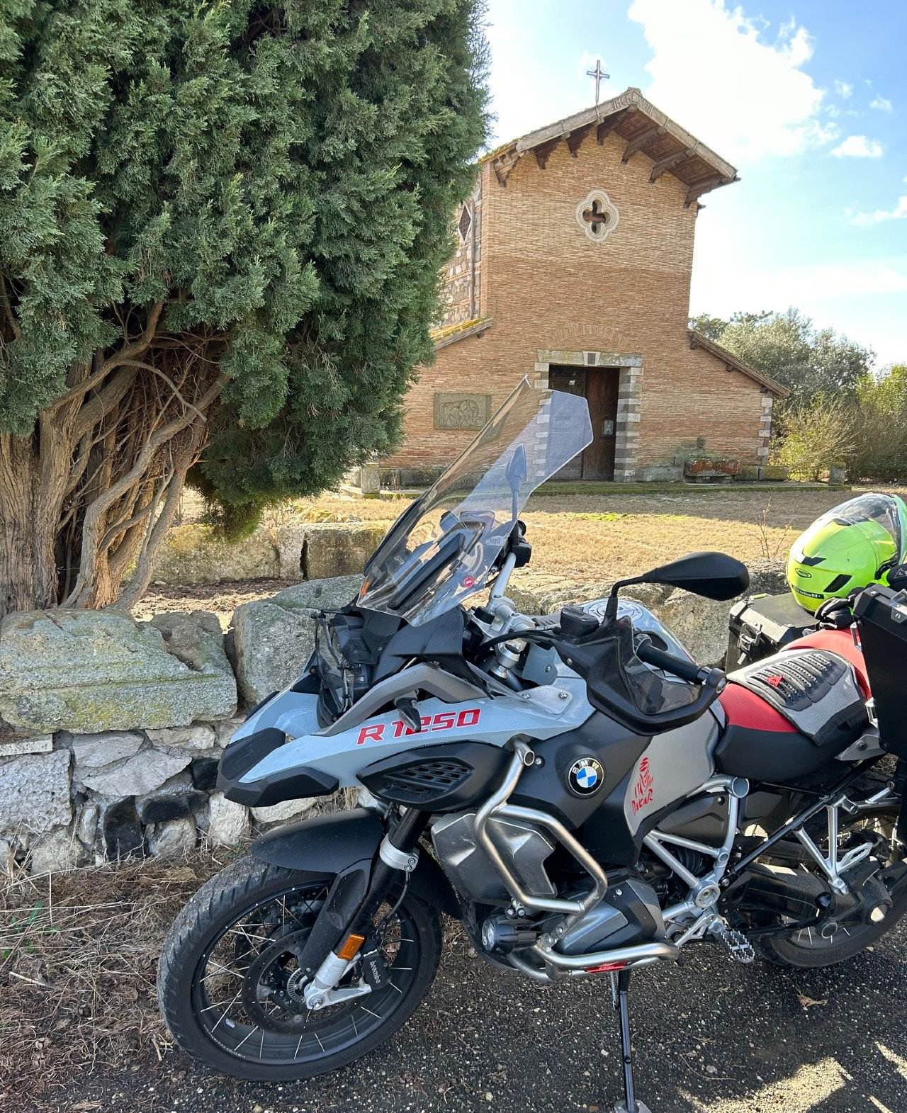 In moto per la Tuscia, con il vento in faccia