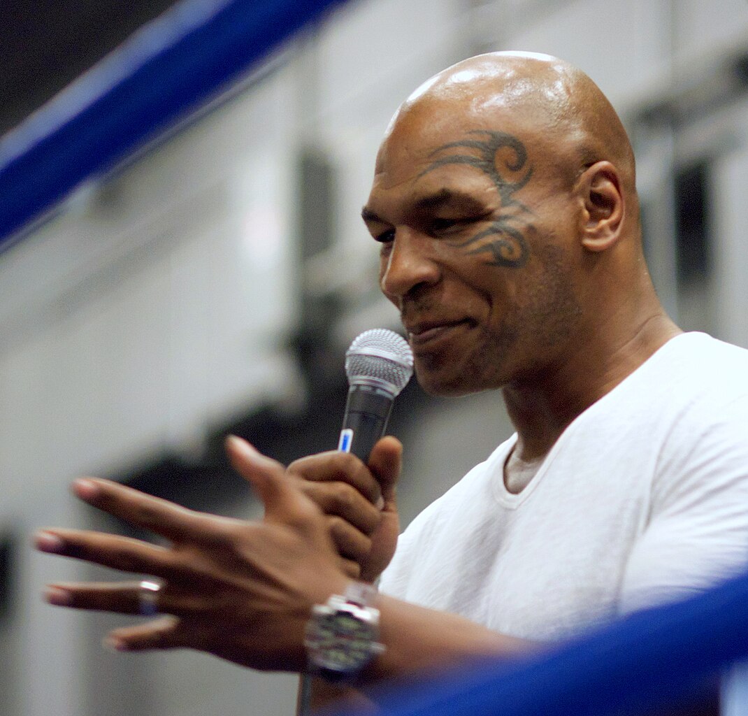 Mike Tyson, il "cattivo" che allevava piccioni