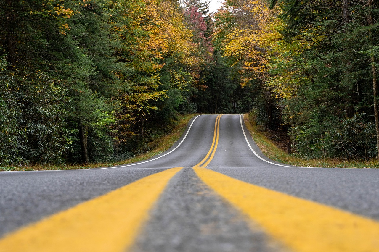 Settembre in moto: l'incanto dell'autunno in sella